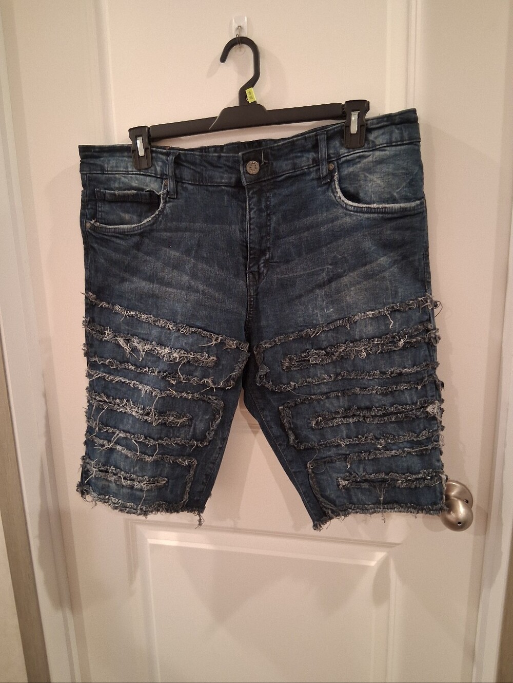 DC Men's Distressed Ripped Blue Jean Shorts Size 38
